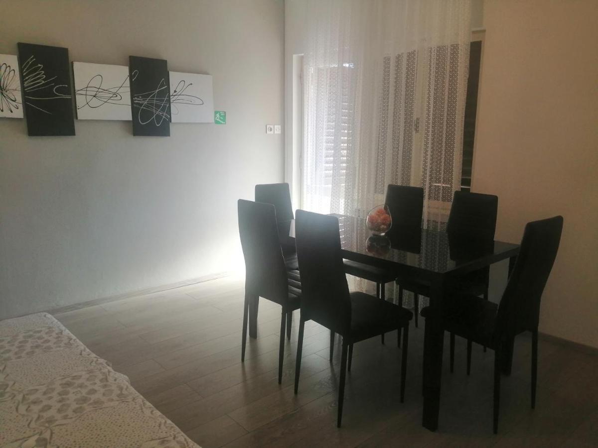 Apartment Vera, 80 M From The Sea Novigrad Istria المظهر الخارجي الصورة