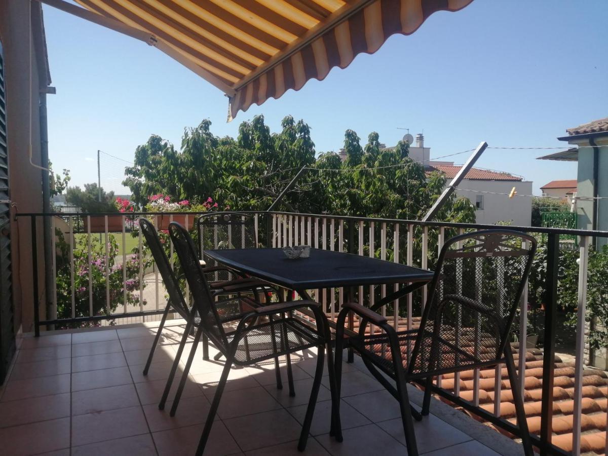 Apartment Vera, 80 M From The Sea Novigrad Istria المظهر الخارجي الصورة